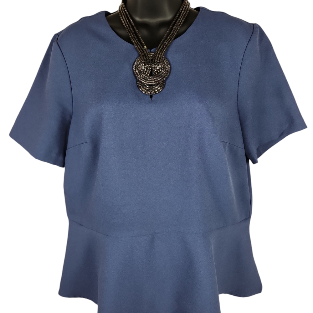 Banana Republican, Women's blue tunic top with Peplum, short sleeves, Sz M.